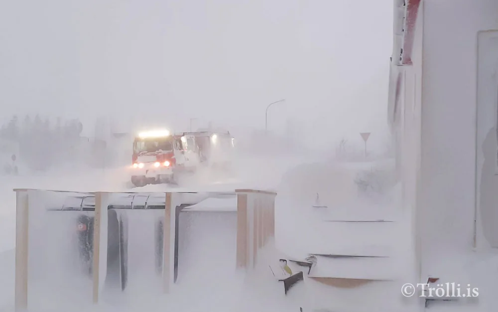 Leiðindaveður og ófærð