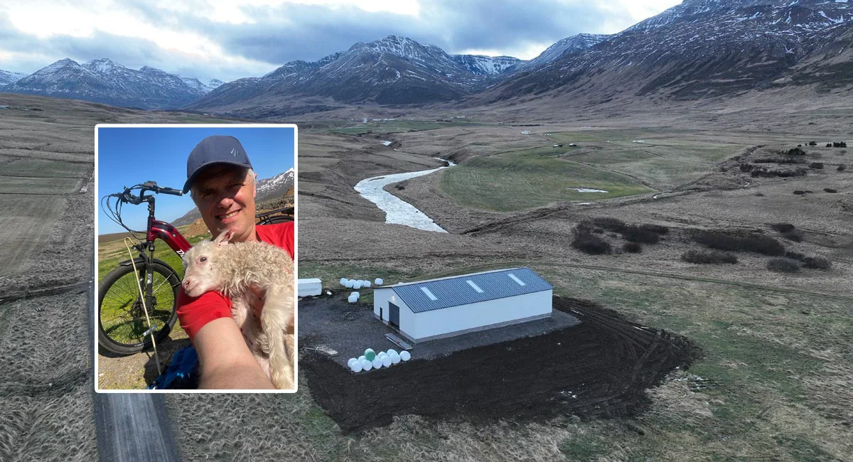 „Það fer afskaplega vel um féð í nýja húsinu.“ Segir Halldór