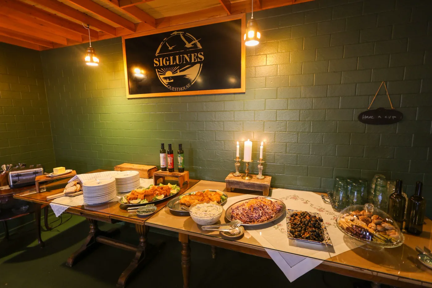 Hádegishlaðborðinu á Hótel Siglunes senn lokið í vetur