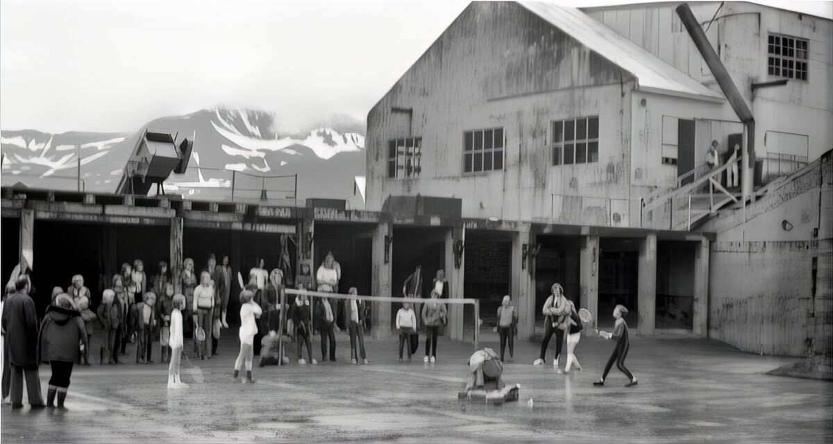 Íþróttir í síldarþró, TBS o.fl. 35 myndir